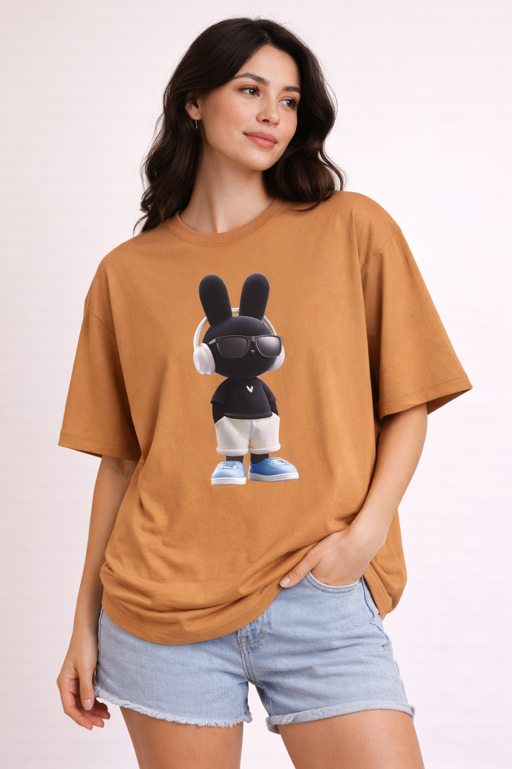Oversized | Cool Bunny DJ tee | Graphic T-Shirt featuring Bunny with Headphones